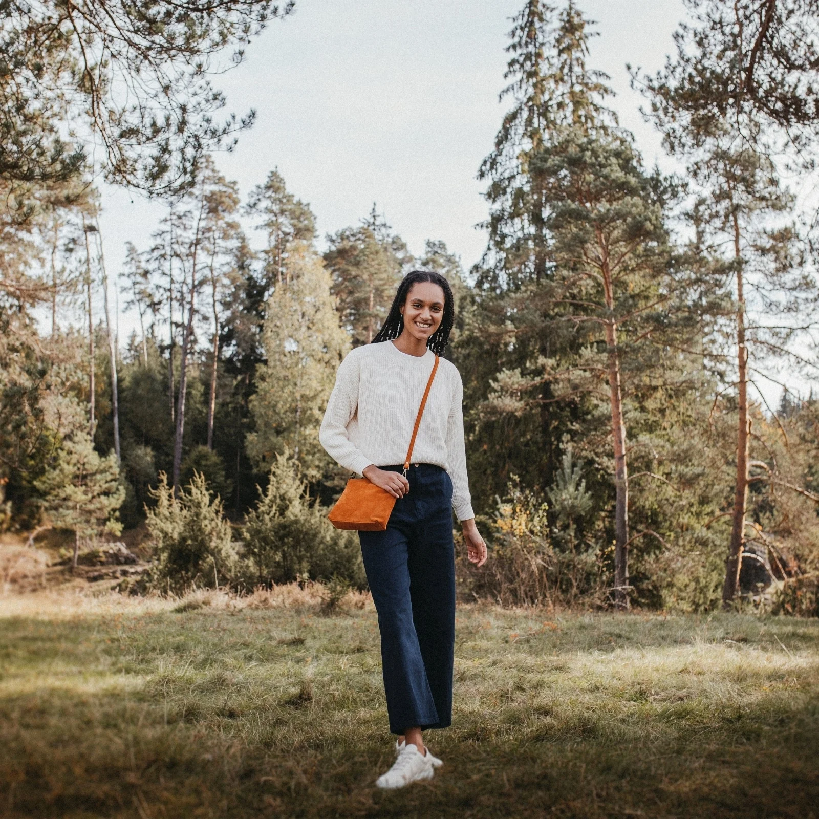 Velours Umhängetasche Calla - Image 18