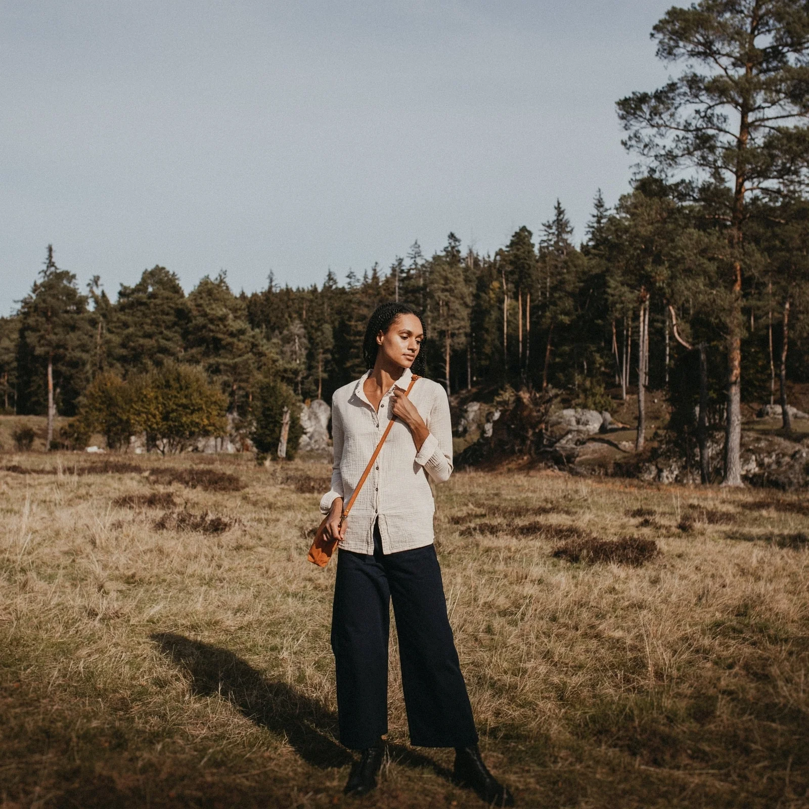 Velours Umhängetasche Calla - Image 5