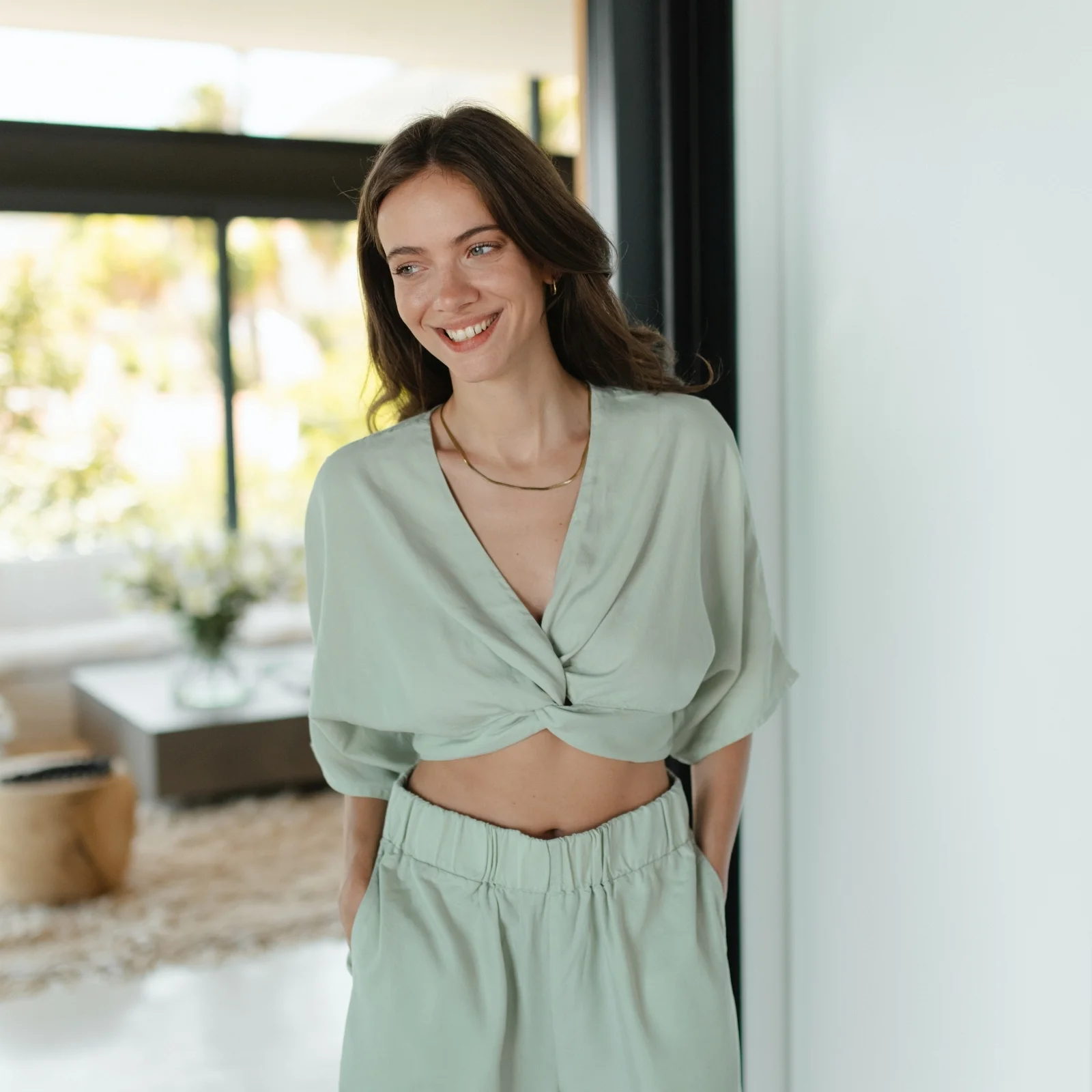 Knoten Crop Top Merit - Image 8