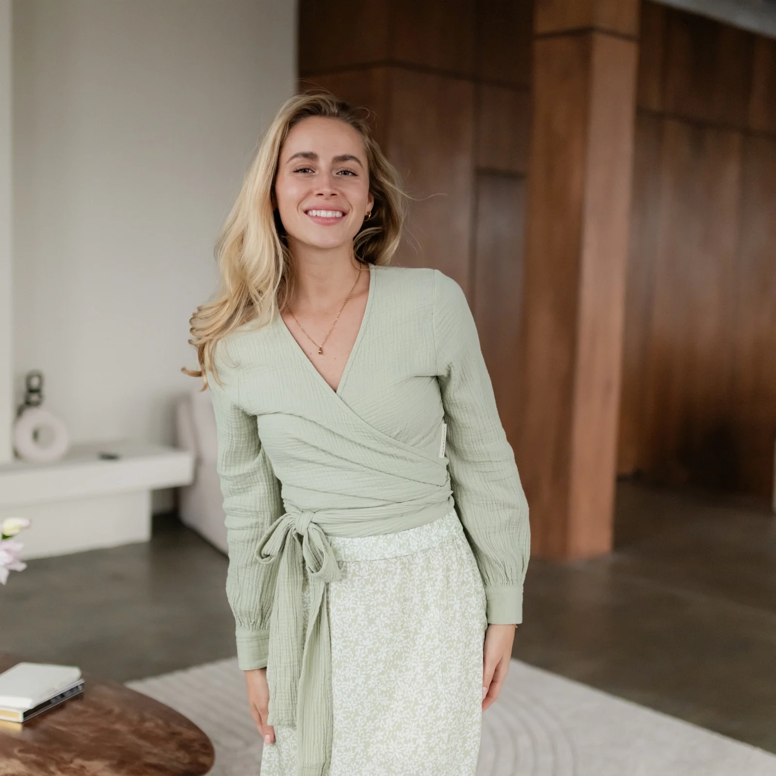 Musselin Wickelbluse Freda - Image 14