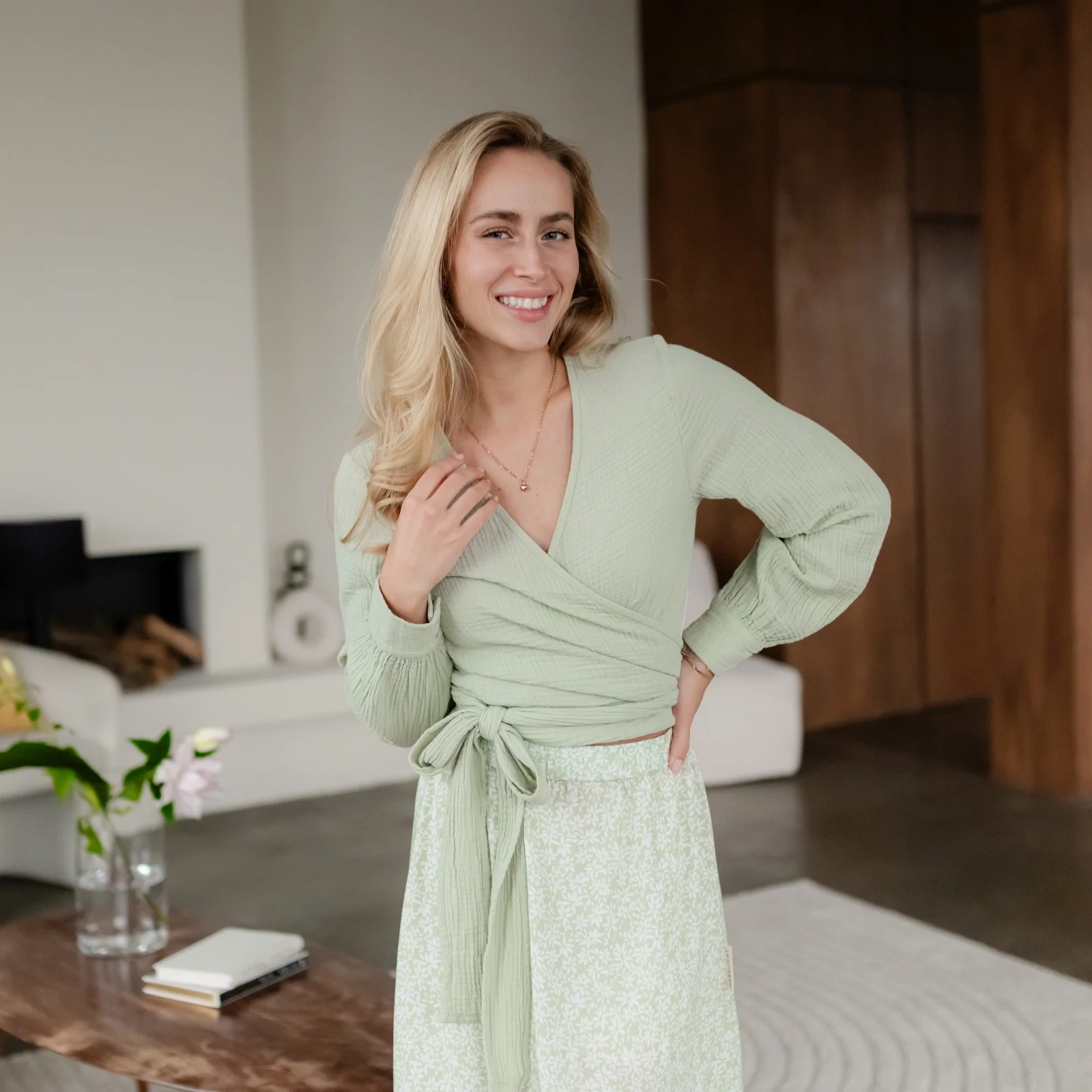 Musselin Wickelbluse Freda - Image 15