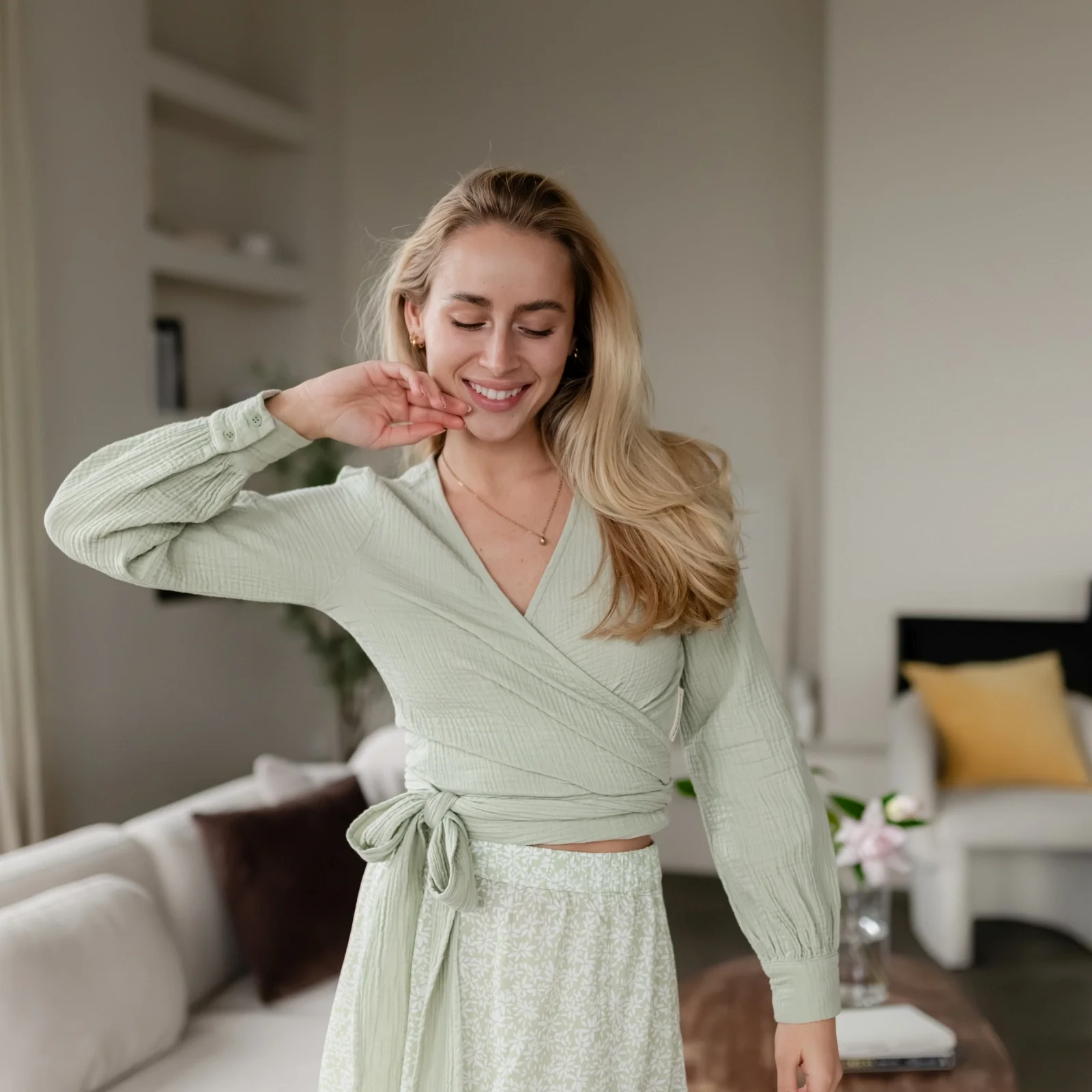 Musselin Wickelbluse Freda - Image 22