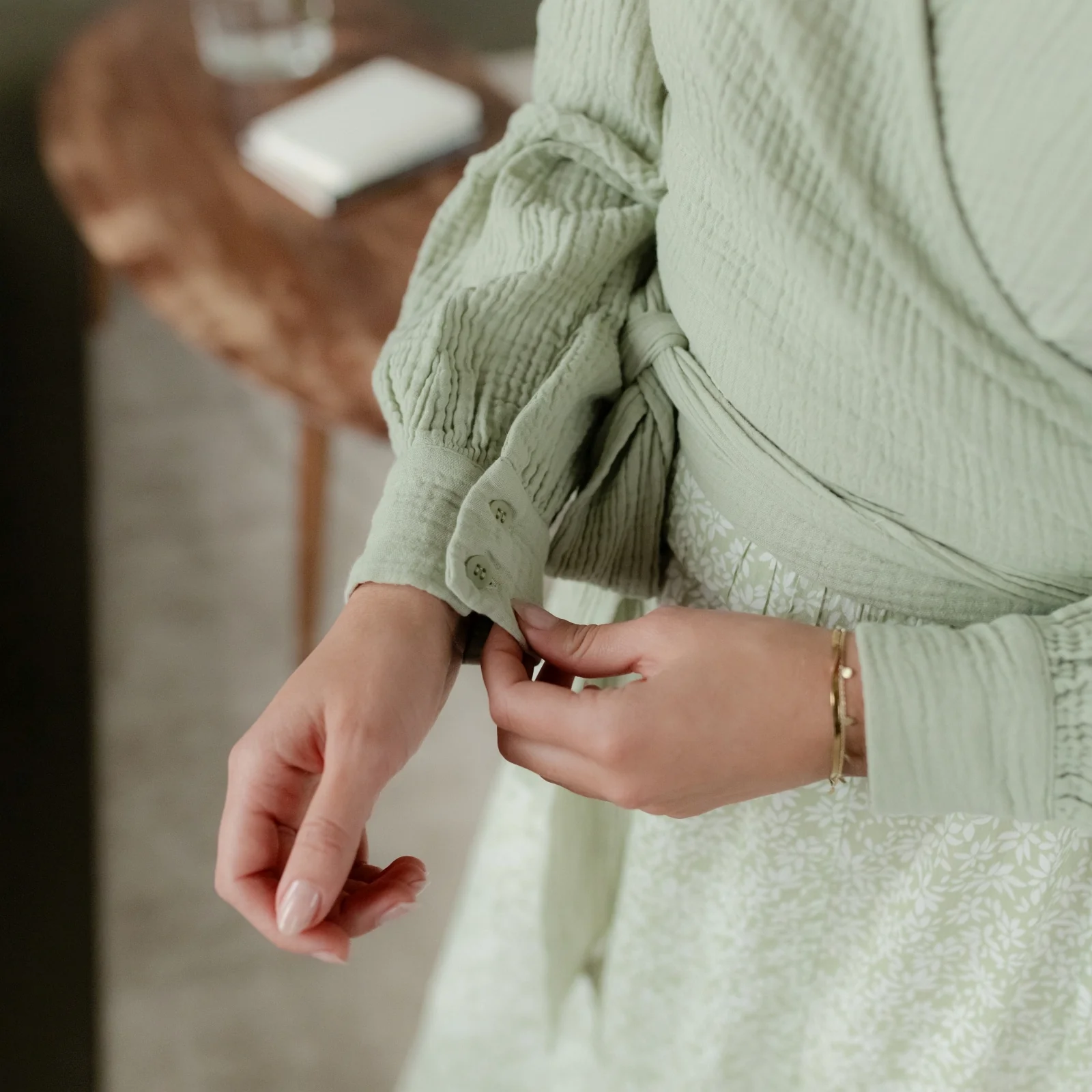 Musselin Wickelbluse Freda - Image 7